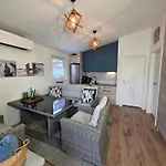 Holiday home Lakeside